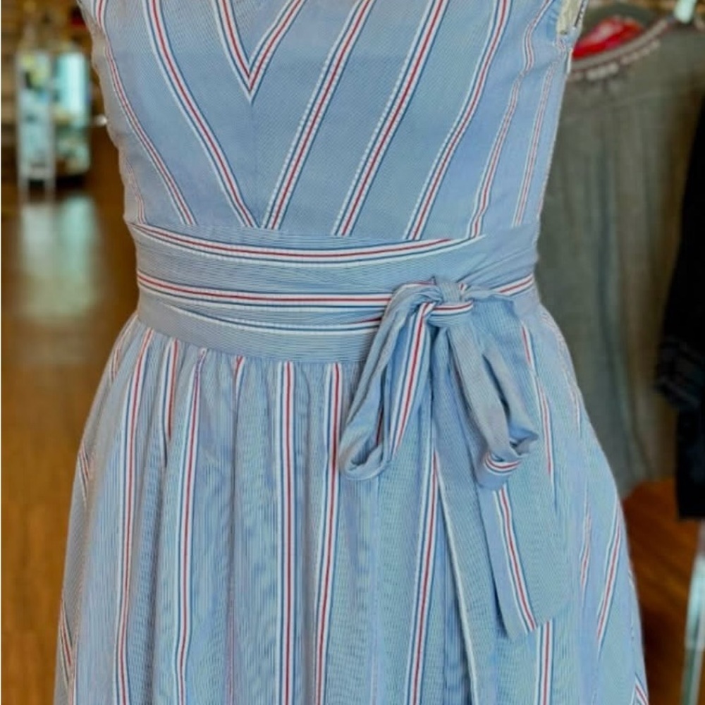 NWOT Vineyard Vines Seersucker Dress Nautical Beach Red White & Blue- Sz 10